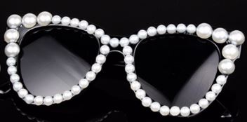 Pearls for the Girls! Sunglasses