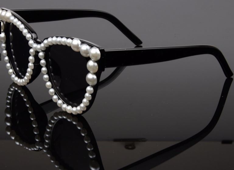 Pearls for the Girls! Sunglasses